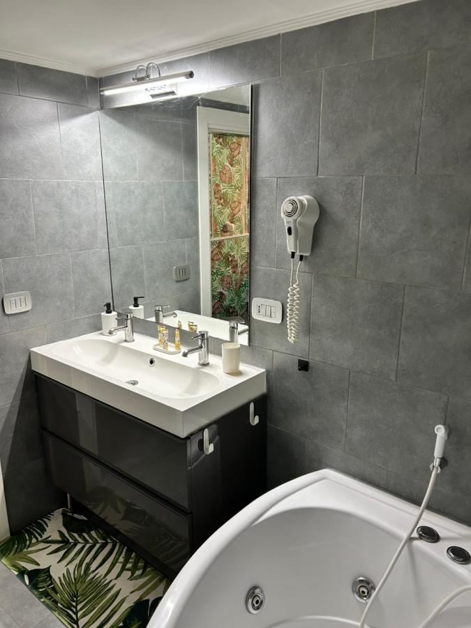 A Un Passo Dal Castello Maschio Angioino Appartment Napoli Eksteriør bilde
