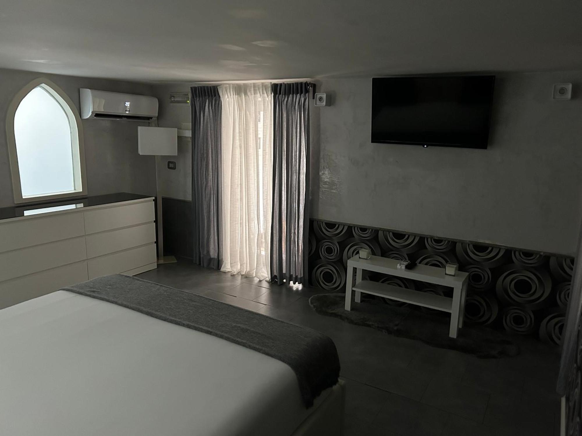 A Un Passo Dal Castello Maschio Angioino Appartment Napoli Eksteriør bilde