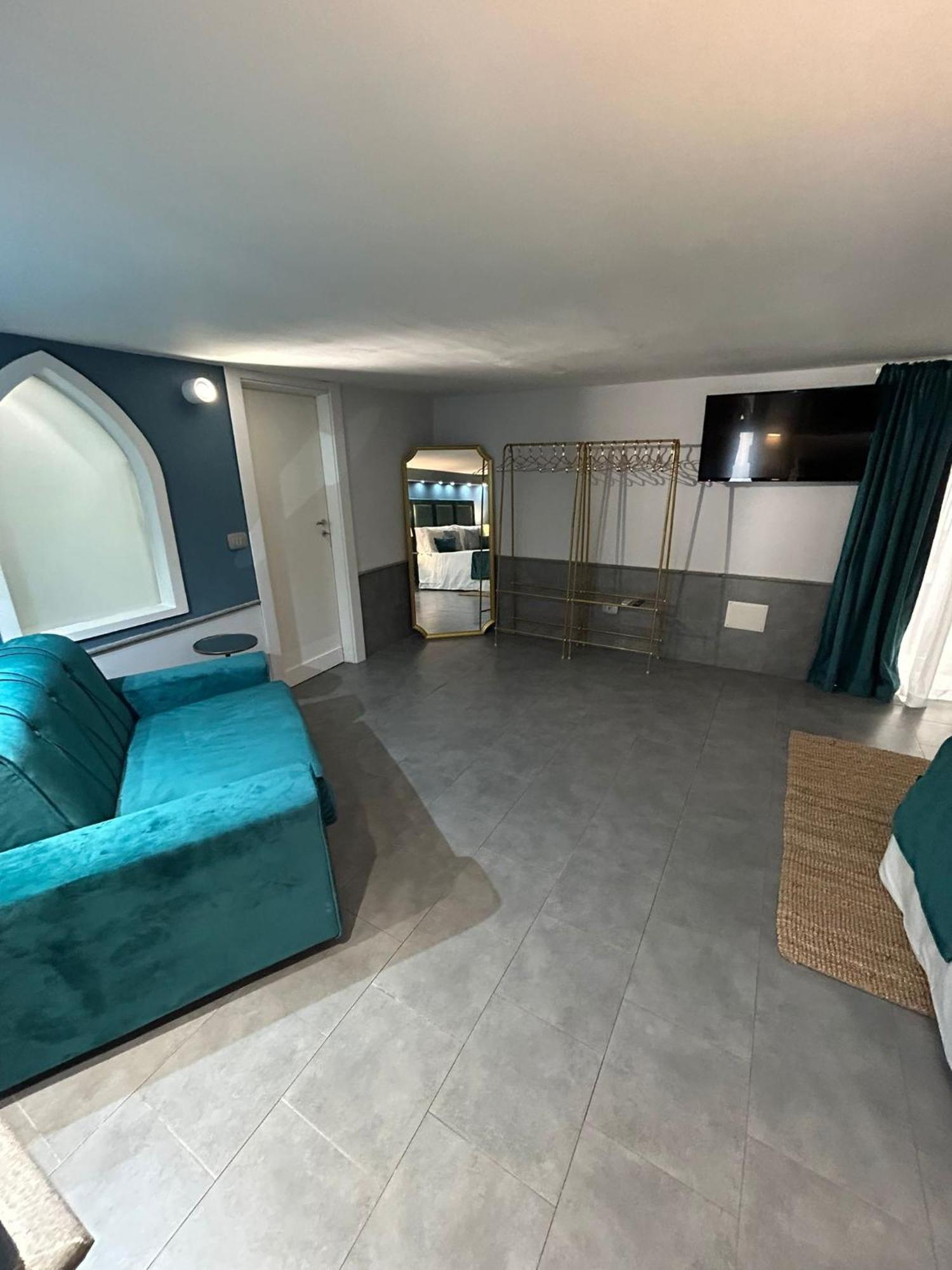 A Un Passo Dal Castello Maschio Angioino Appartment Napoli Eksteriør bilde